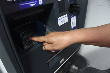 Expanden los sistemas de pagos electrónicos en el interior del país