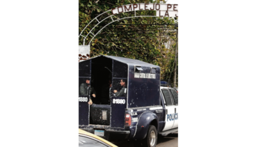 Tribunal mantiene arresto de mayor de la Policía por fuga