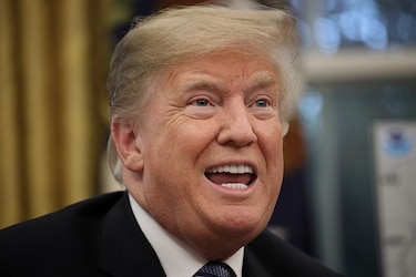 Trump firma un decreto para sancionar las interferencias extranjeras en las elecciones