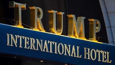 Hombre fuertemente armado es detenido en hotel Trump de Washington