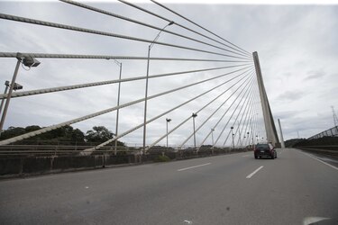 MOP adjudica contrato de mantenimiento del puente Centenario a Centroequipos S.A.