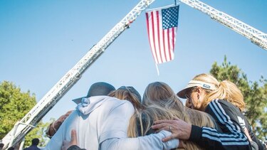 Exmarine mata a 12 personas en California