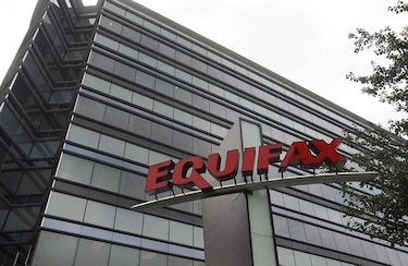 Roban datos de 143 millones de personas en ciberataque a Equifax