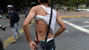 Aumentan a 16 los muertos por disturbios en Venezuela