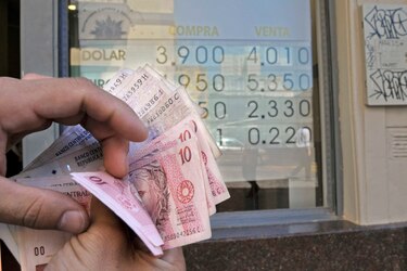 Argentina podría congelar ahorros