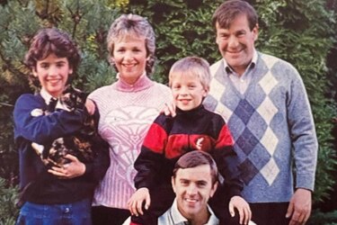 ‘Invitamos a un hombre a casa para Navidad y se quedó con nosotros 45 años’