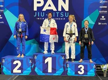 La panameña Jennisín Rosanía recibirá homenaje y competirá en el Mundial