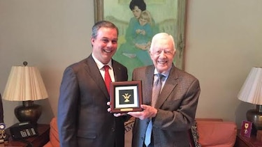 Presentan Museo de la Democracia al expresidente de EU Jimmy Carter
