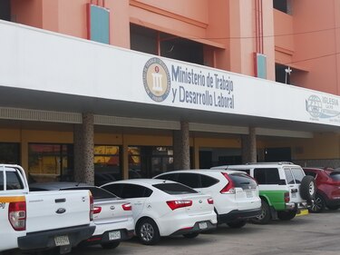 Unas 650 solicitudes de suspensión de contratos laborales recibió el Mitradel en Coclé