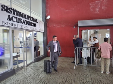 Se pospone la audiencia a José Bern; la juez advierte que la próxima vez podrá ser conducido por la Policía