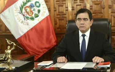 Congreso peruano dice que se defenderá si Castillo trata de disolverlo