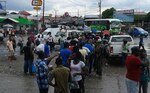 Africanos aguardan en la frontera