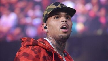 El rapero Chris Brown fue detenido en París