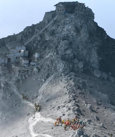 Erupción del Ontake con 48 muertos es la mas trágica en Japón desde 1926
