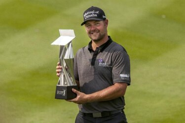 Golf: Ryan Moore revalida título en Kuala Lumpur