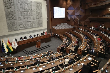 El Legislativo de Bolivia destituye al fiscal general detenido y designa un interino