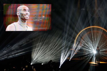 ‘Lo conseguiste’, le dice Vanessa Bryant a Kobe tras ingresar al Salón de la Fama