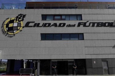 Prisión provisional para el presidente del fútbol español