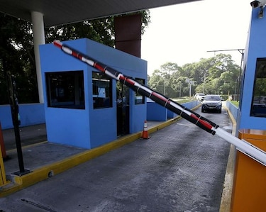 6 mil 410 dueños de vehículos sancionados por  falta de saldo en los corredores