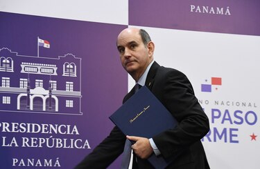Panamá se endeuda por casi $700 mil cada hora: MEF habla de plan de corrección fiscal