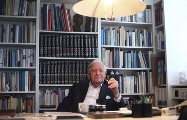 Fallece excanciller alemán Helmut Schmidt