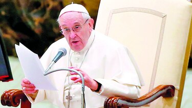 ‘Hay corrupción en el Vaticano’, dice el papa Francisco