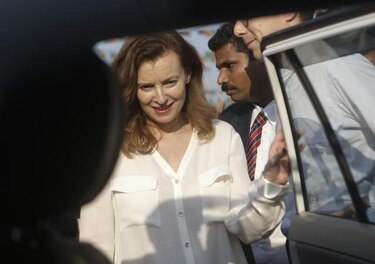 Trierweiler critica al Palacio Elíseo