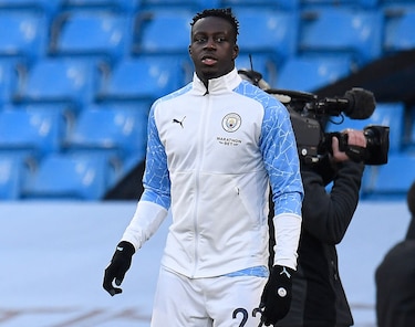 Mendy, acusado de violación, está en libertad bajo fianza