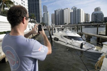 Irma sigue golpeando a Florida tras devastar el Caribe