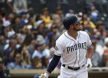 Renfroe aporta con un cuadrangular en  triunfo de los Padres de San Diego