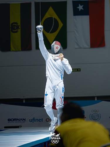 Panamá conquista oro en esgrima con Caleb Caldito Chan