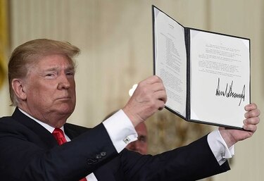 Trump promete 'dominio' de Estados Unidos en el espacio, con viajes a la Luna y Marte