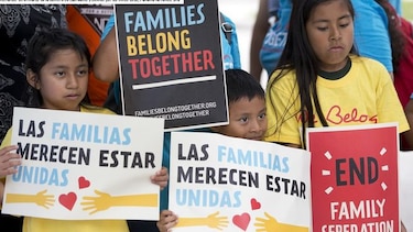 Panamá rechaza política de Estados Unidos de separar a familias de migrantes