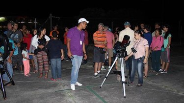 Organizan campamento para la observación de estrellas