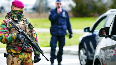 Tres países rastrean redes yihadistas