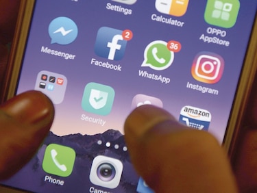 Usuarios de redes sociales son más propensos a creer información errónea, según estudio