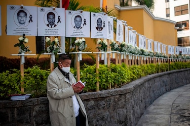 Con más de 750 mil muertos en el mundo, la pandemia se mueve entre esperanzas y retrocesos