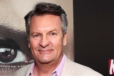 Arrestan a productor de Hollywood por fraude con fondos de ayuda por la pandemia