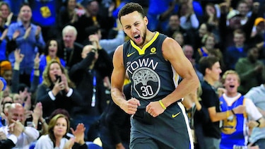Stephen Curry logra sensacional regreso con los Warriors