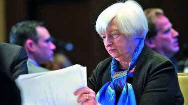La FED desafía indicadores y se encamina a subir tasas
