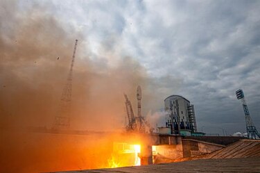 El Kremlin pierde la carrera espacial al estrellarse sonda rusa contra la Luna