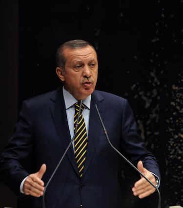 Turquía: Erdogan anuncia restructuración de su gobierno