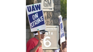 Alza salarial distancia a GM y trabajadores