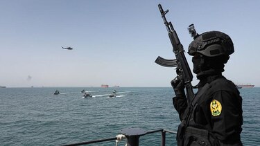 Irán cierra el estrecho de Ormuz: cuál es su importancia estratégica y qué consecuencias tiene ya su clausura