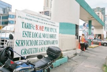 Aprueban proyecto; estacionamientos serían gratuitos para quienes realicen compras