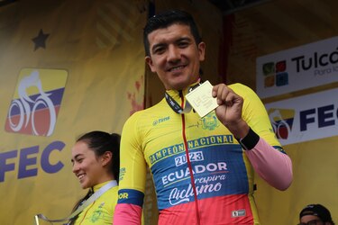 El campeón olímpico de ruta Richard Carapaz gana su primera corona en Ecuador