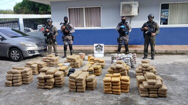 Incautan 452 paquetes de droga y detienen a dos personas en San Miguelito