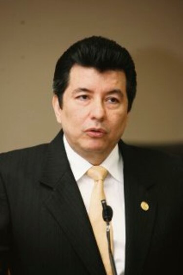 Por tercera vez, Moncada salva a Sergio Gálvez