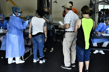 En Panamá aplican 329 mil 822 dosis de la vacuna contra la Covid-19