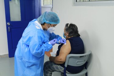 En el circuito 8-9 se han aplicado en cuatro días más de 18,000 vacunas contra la Covid-19